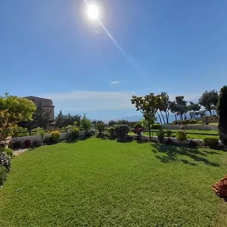 Sunny Poseidi Holiday home *